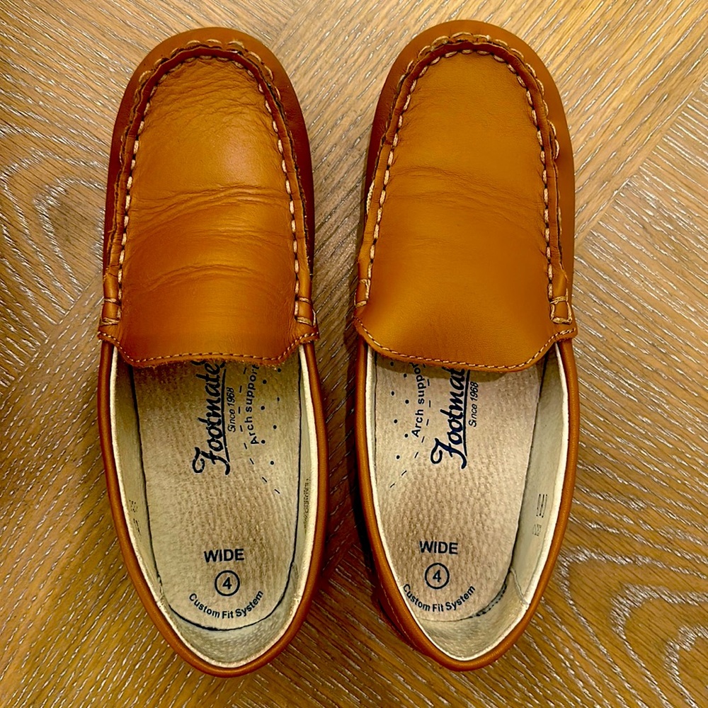 Boys footmates loafers size 4